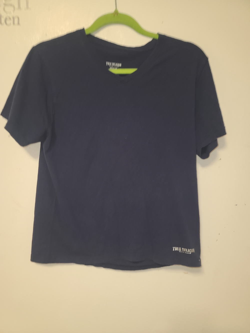 True Religion Short Sleeve V-Neck Tee Size Medium